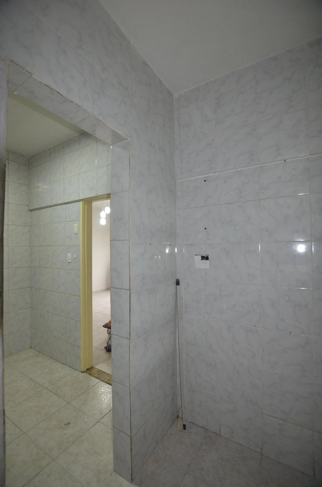 3-bedroom apartment with 2 bathrooms and no parking — photo 4