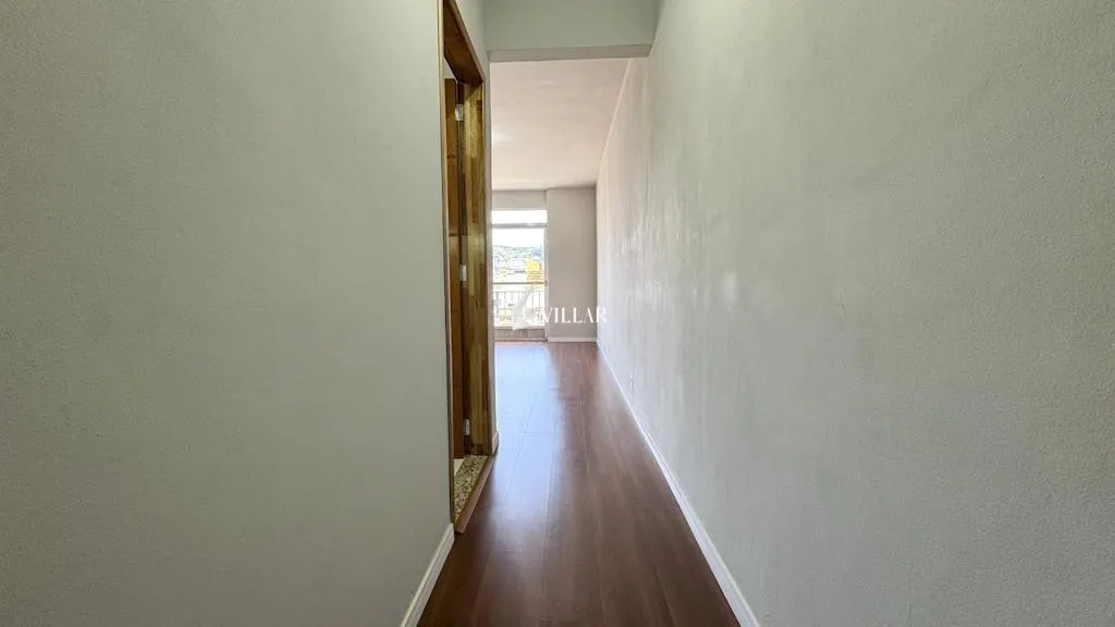 Wood or laminate floors in a 3-bedroom apartment, 80 m² — photo 19