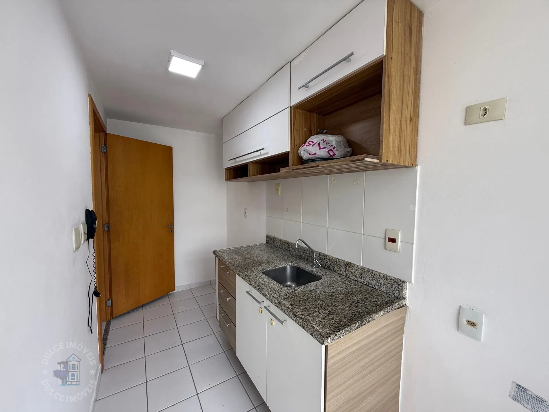 Квартира з 2 спальнями та 1 паркомісцем, 60 м² — photo 30