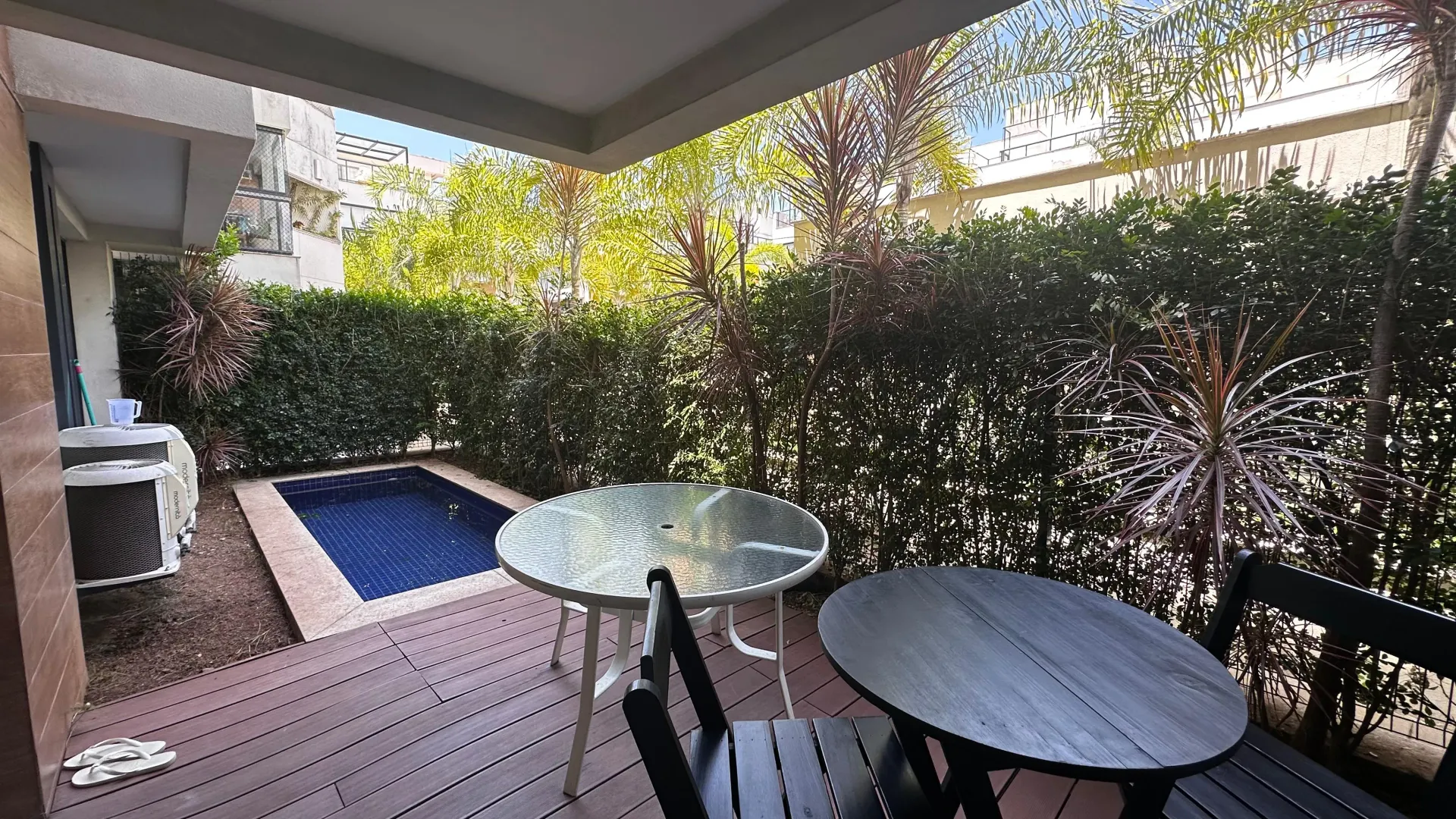 Apartamento semimobiliado com cozinha fechada e 2 vagas — photo 27