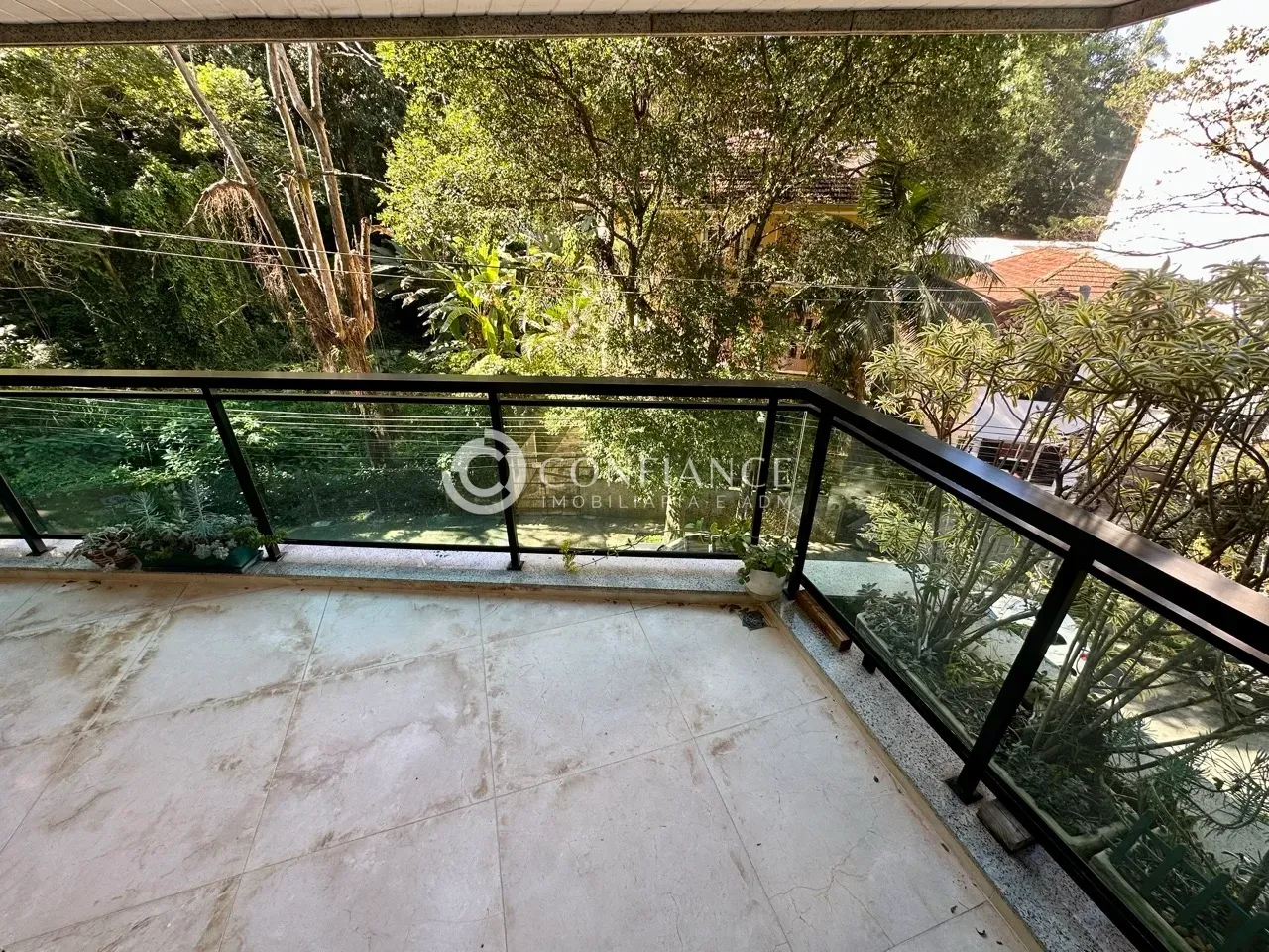 Apartamento de 230 m² com 2 quartos e armários embutidos — photo 34