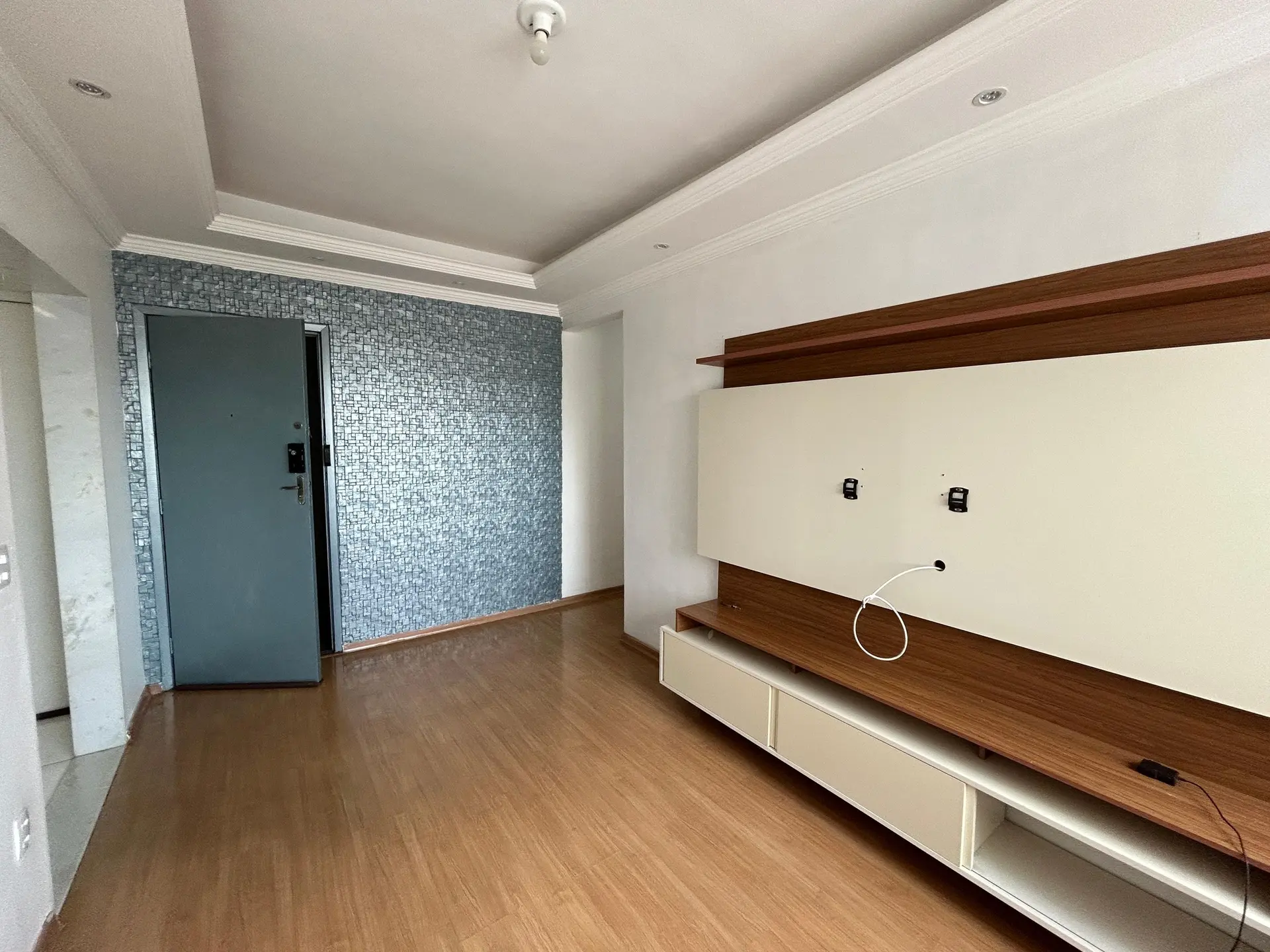 Home office in a 2-bedroom apartment, 47 m² — photo 29