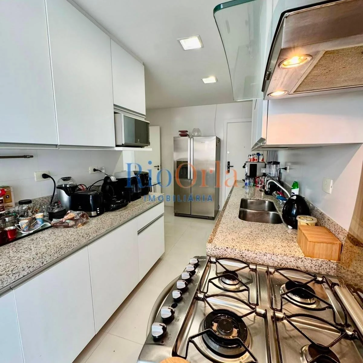 3-bedroom apartment with balcony and 160 m² — photo 14