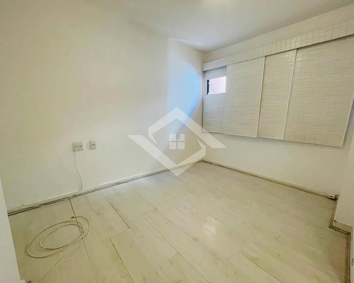 Mountain view in a 2-bedroom apartment, 74 m² — photo 15