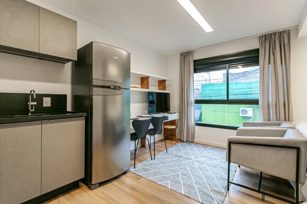 Apartamento mobiliado com 1 quarto e suíte
