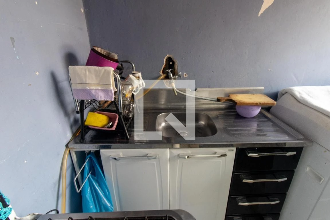 One-bedroom house with a washing machine in Curitiba — photo 8