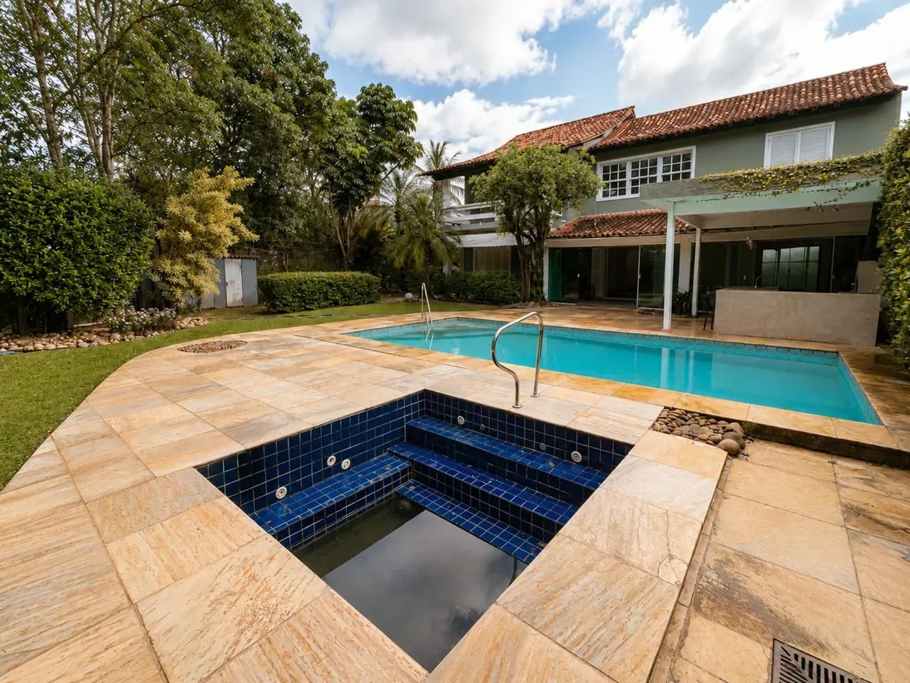 Casa para locação 647 m² com 5 quartos e 2 suítes — photo 41