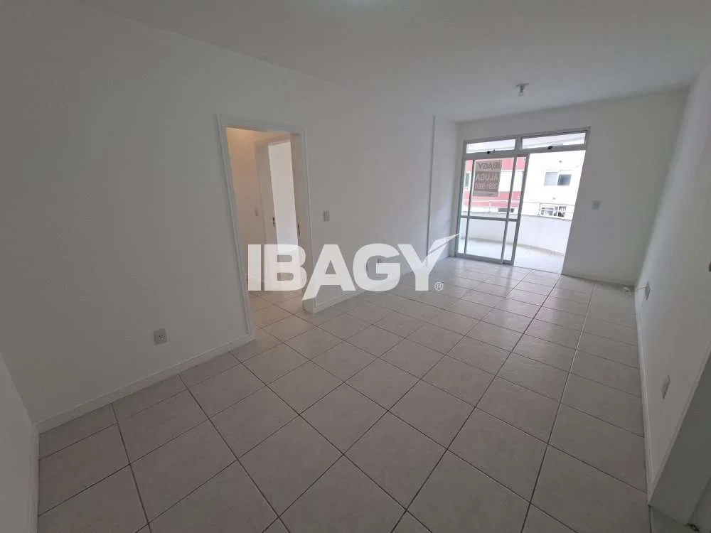 90 m² apartment with 2 bedrooms and 1 parking space