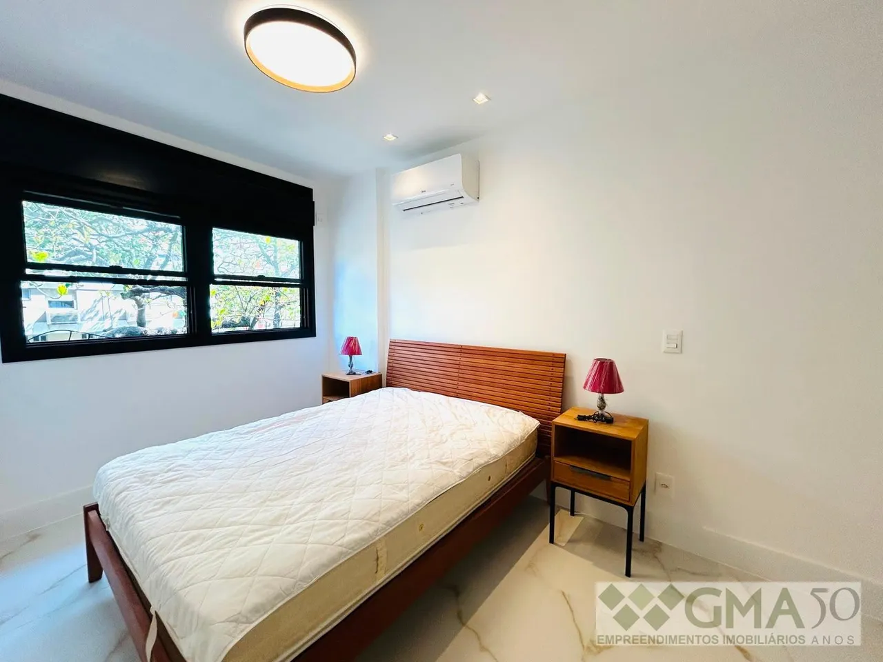 Unfurnished 1-bedroom apartment with open-plan kitchen — photo 6