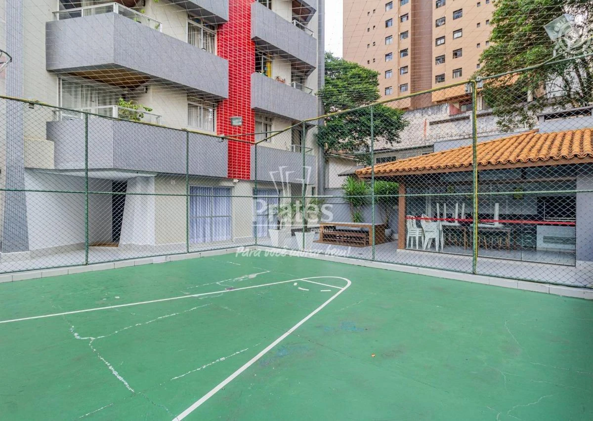 3-bedroom apartment with a glass-enclosed balcony — photo 29