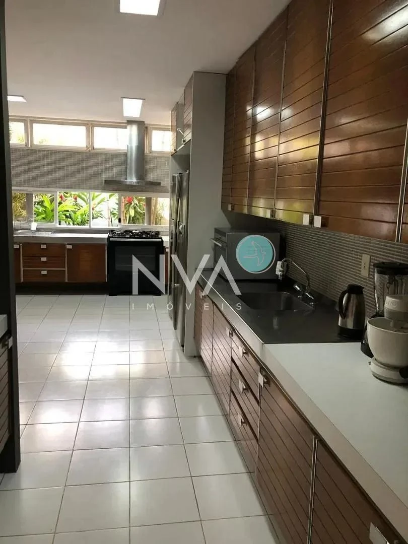 Furnished 1290 m² house with 5 bedrooms and 4 parking — photo 16