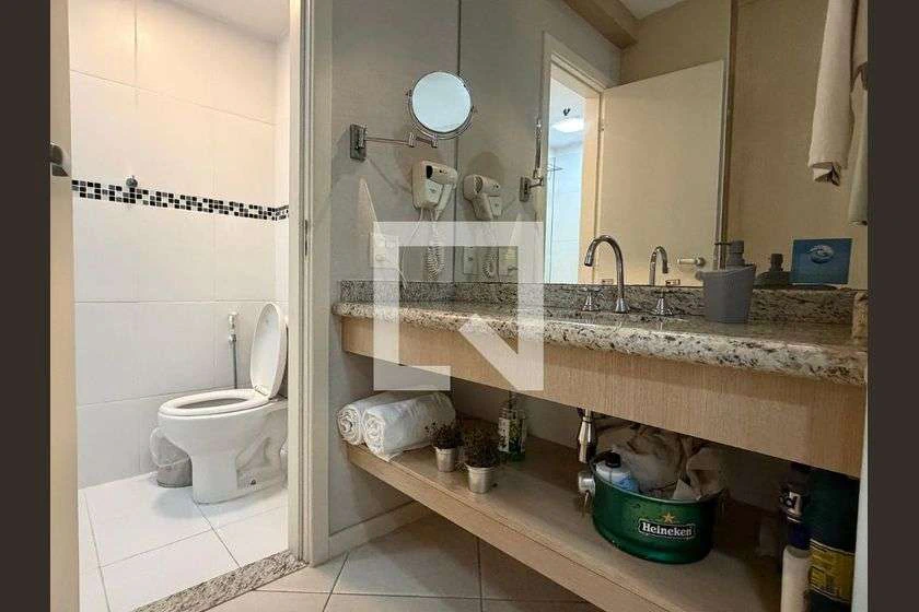 Студия 37 м² с балконом и компактной кухней — photo 18