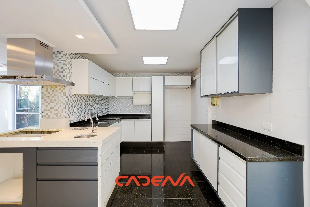Будинок 390 м² з 4 спальнями-сюїтами та 4 місцями — photo 5