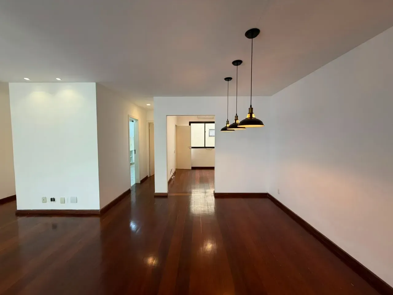 3-bedroom apartment with balcony and 2 parking spaces — photo 14