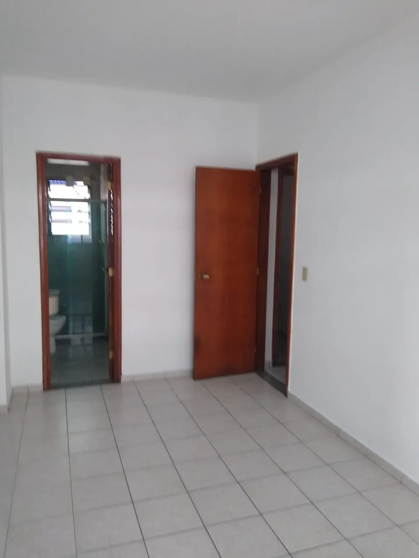3-bedroom apartment, 1 with its own bathroom, 99 m² — photo 11