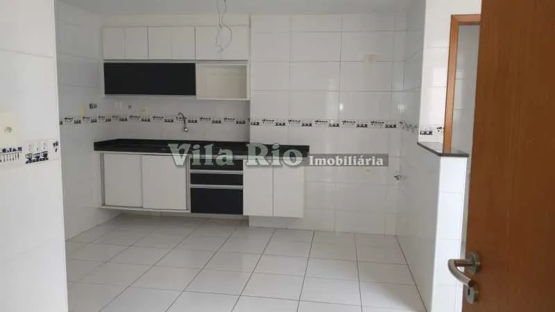 3-bedroom apartment in a building with a sauna — photo 13