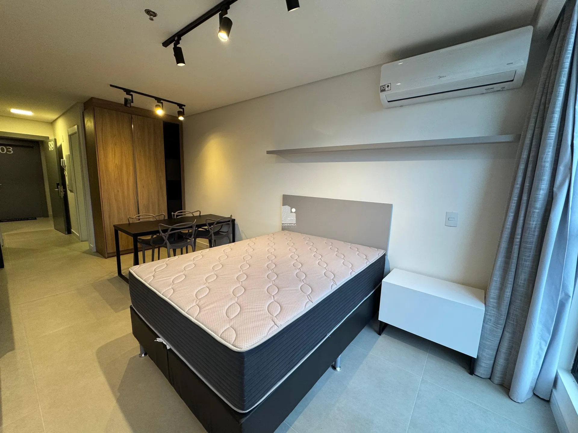 Furnished studio in a building with a gym — photo 3