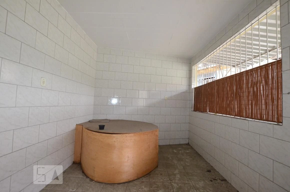 Casa sem mobília com 2 quartos, quintal e varanda — photo 27