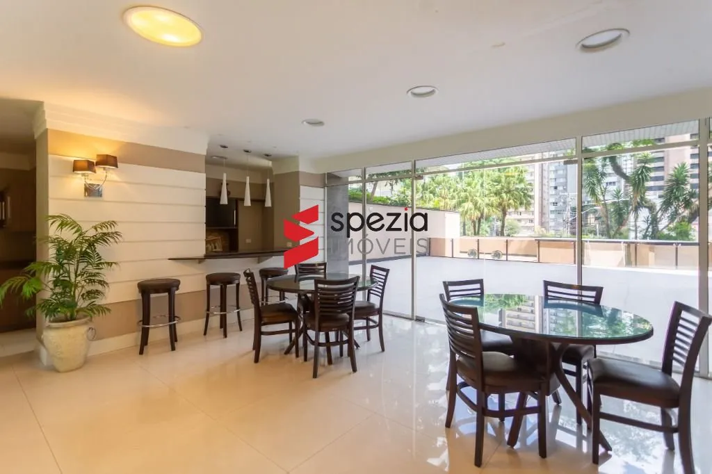 332 m² apartment with 2 bedrooms and 5 bathrooms — photo 39