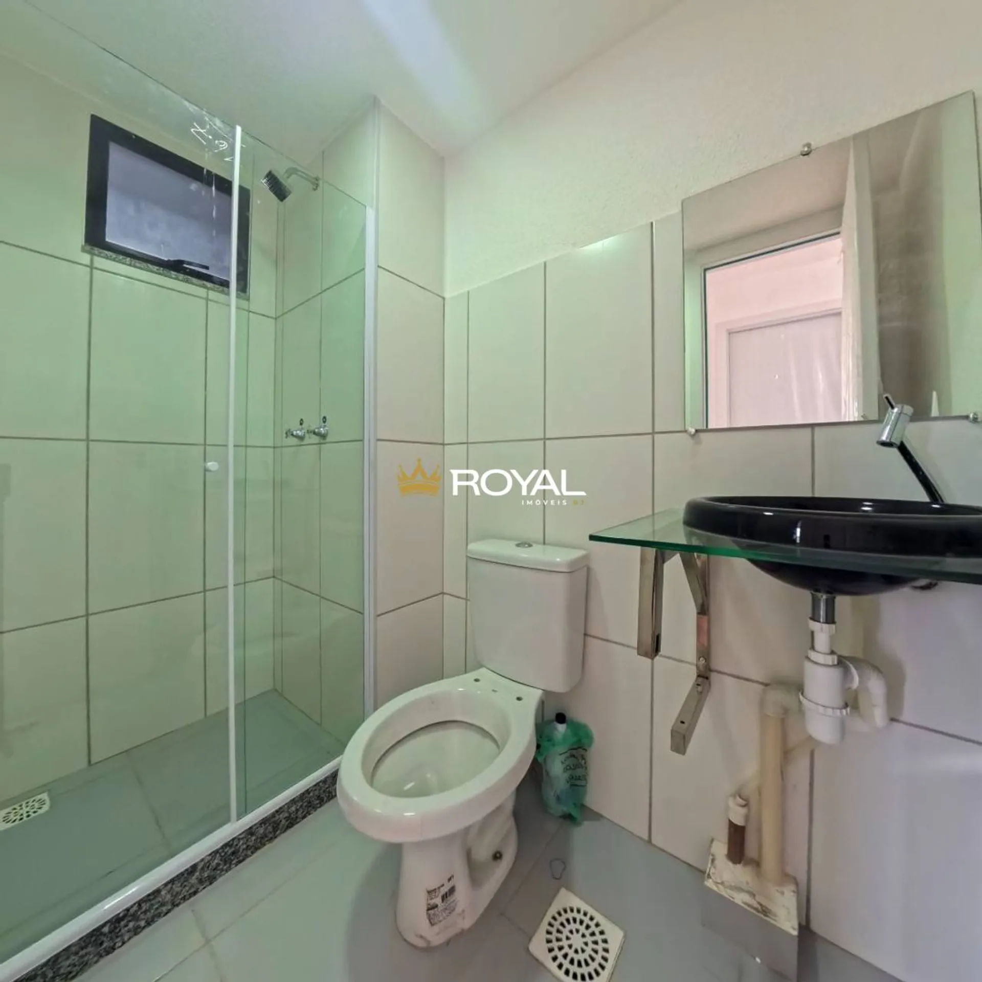 2-bedroom apartment with balcony and 44 m²