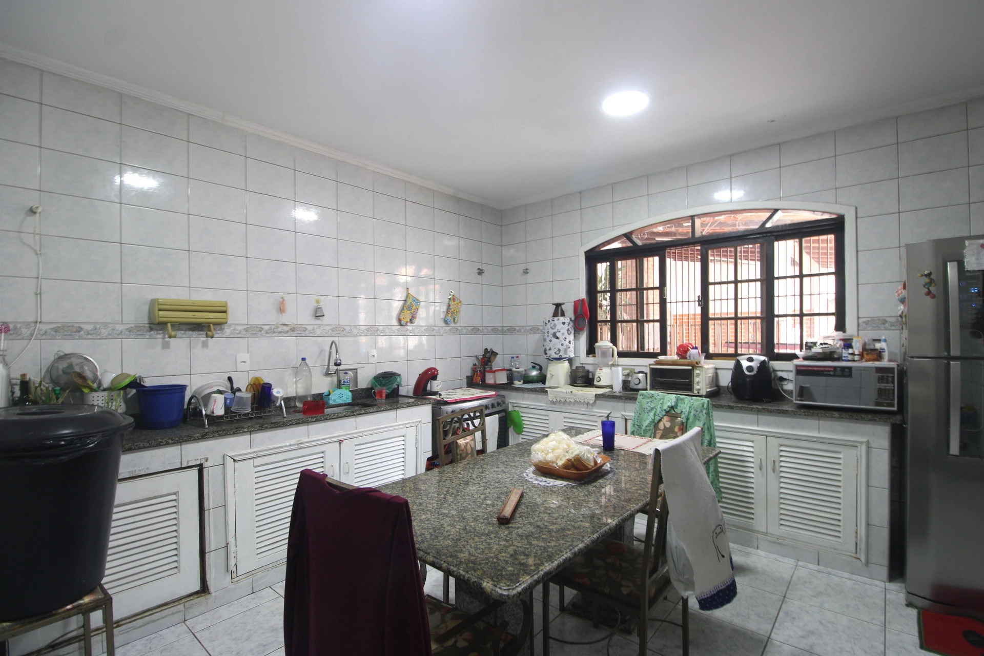 Furnished house with 6 bedrooms and 4 bathrooms — photo 13