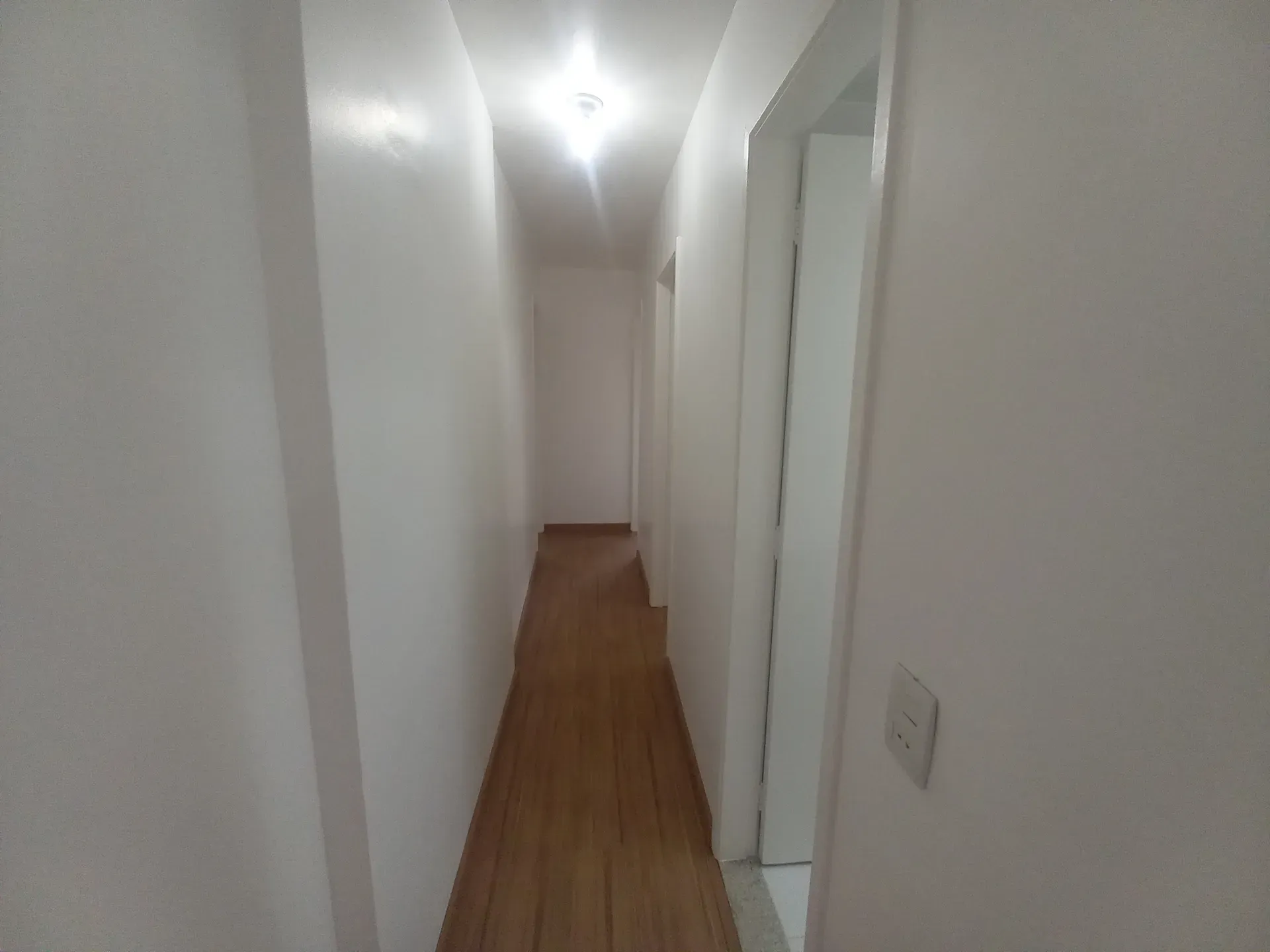 Apartment on the 3rd floor with wood or laminate floors — photo 20
