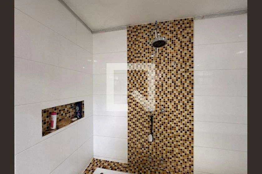 House with 3 en-suites and 3 parking spots, 270 m² — photo 10