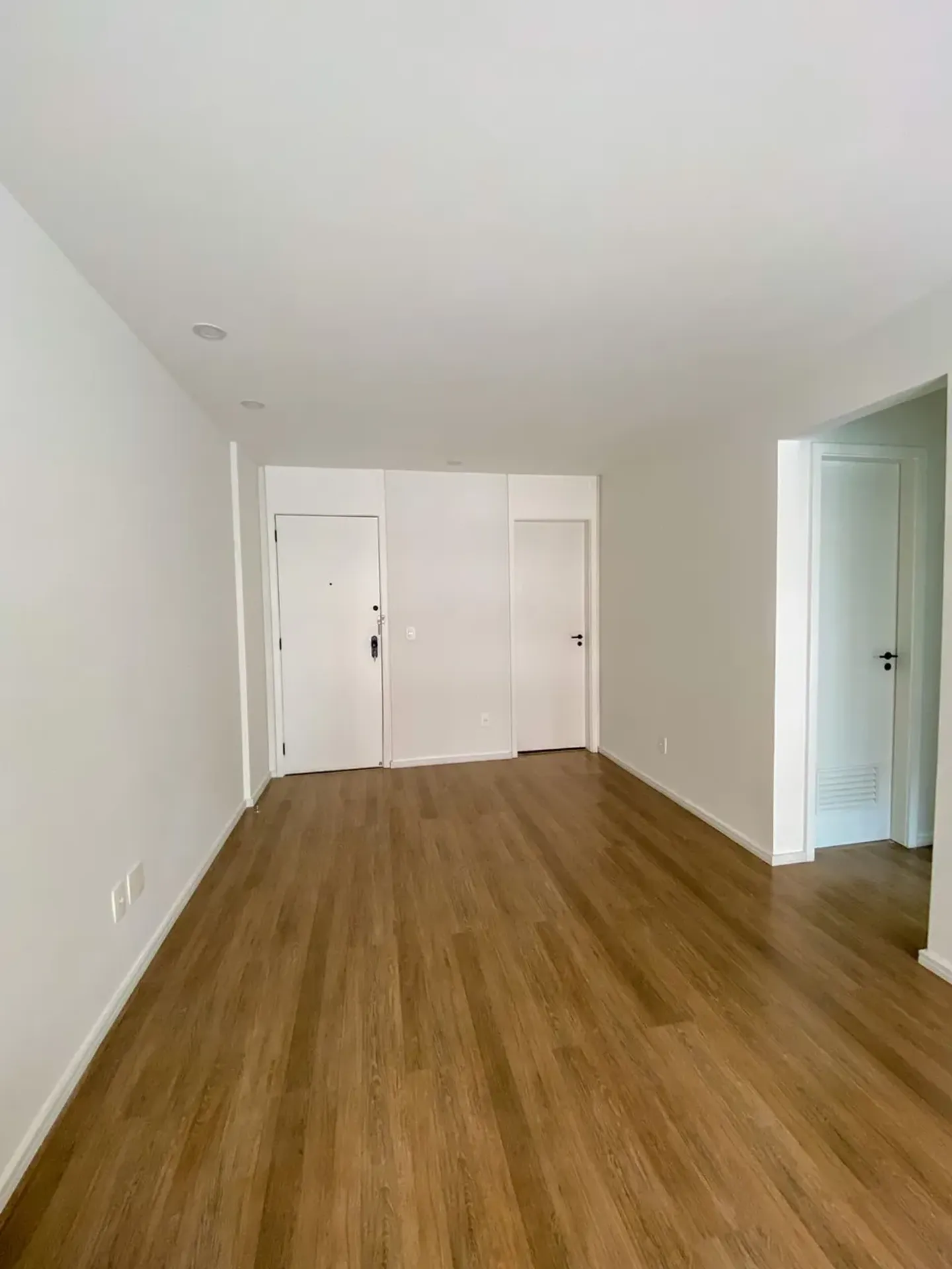 Apartamento de 75 m² no 3º andar, com 2 quartos e suíte — photo 5