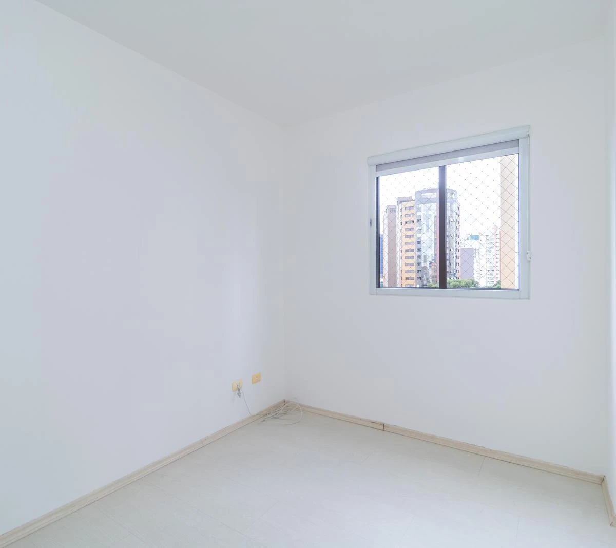 3-bedroom apartment with a grill on the balcony — photo 36
