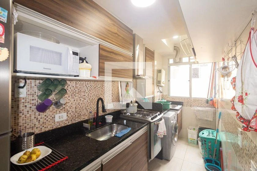 Furnished apartment with 2 bedrooms and 1 bathroom — photo 46