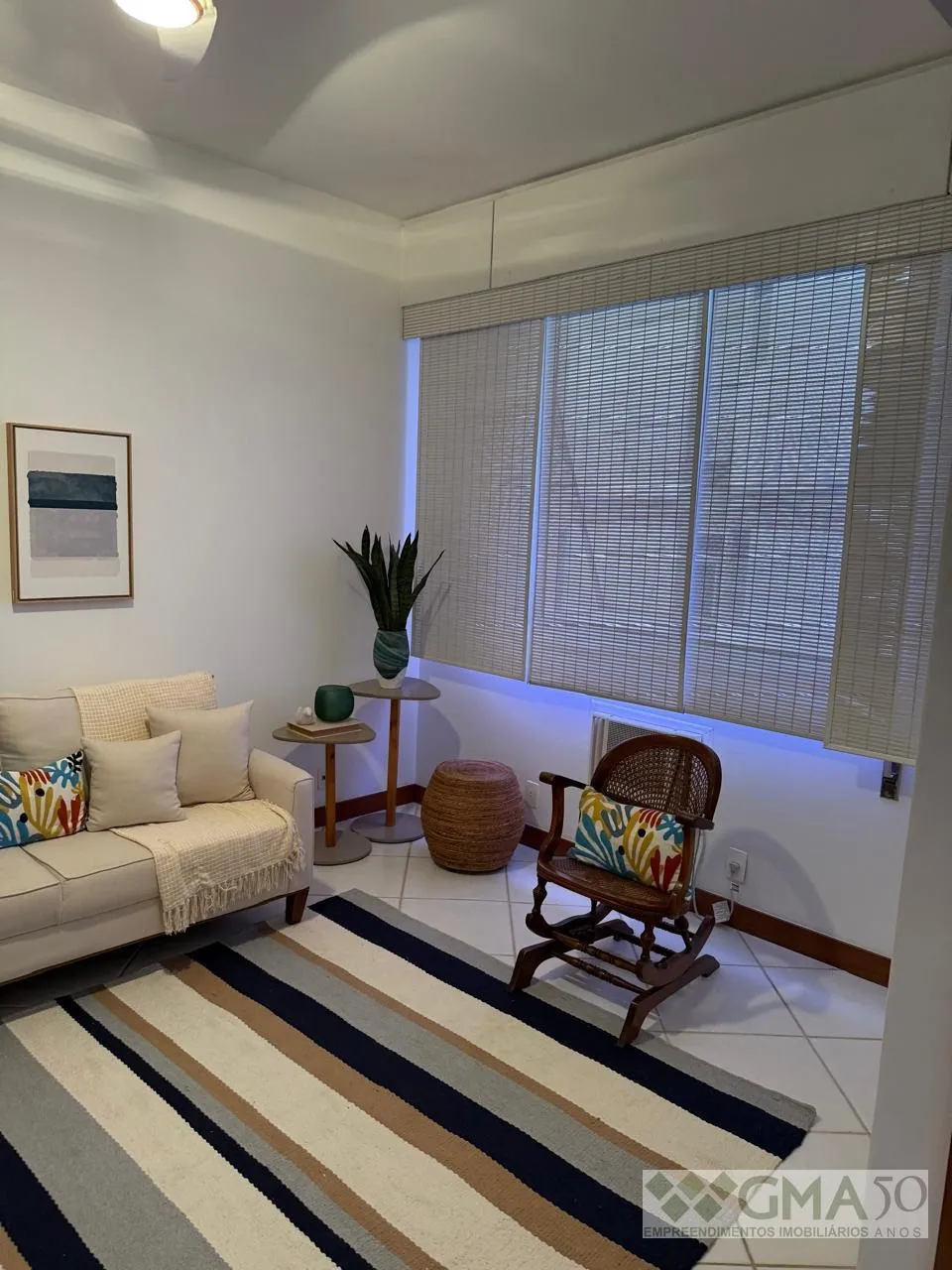 Furnished apartment with 3 bedrooms and 2 bathrooms — photo 18