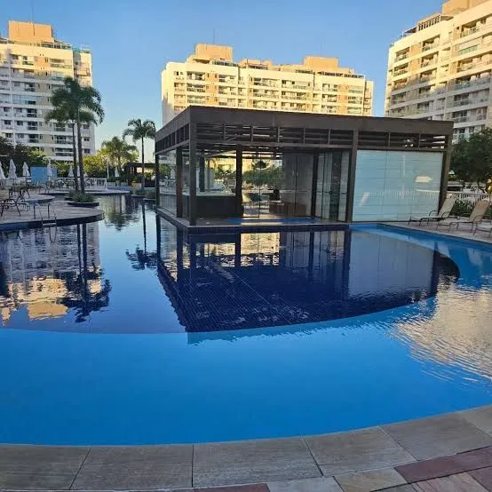 Apartamento mobiliado com 3 quartos e varanda de vidro — photo 20