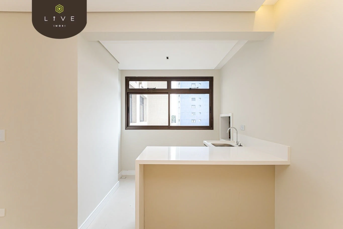 3-bedroom apartment with glazed balcony and private BBQ — photo 12