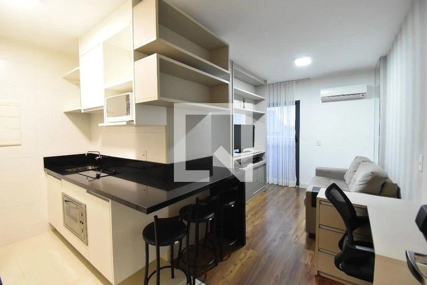Furnished studio, 35 m², with a home office — photo 2