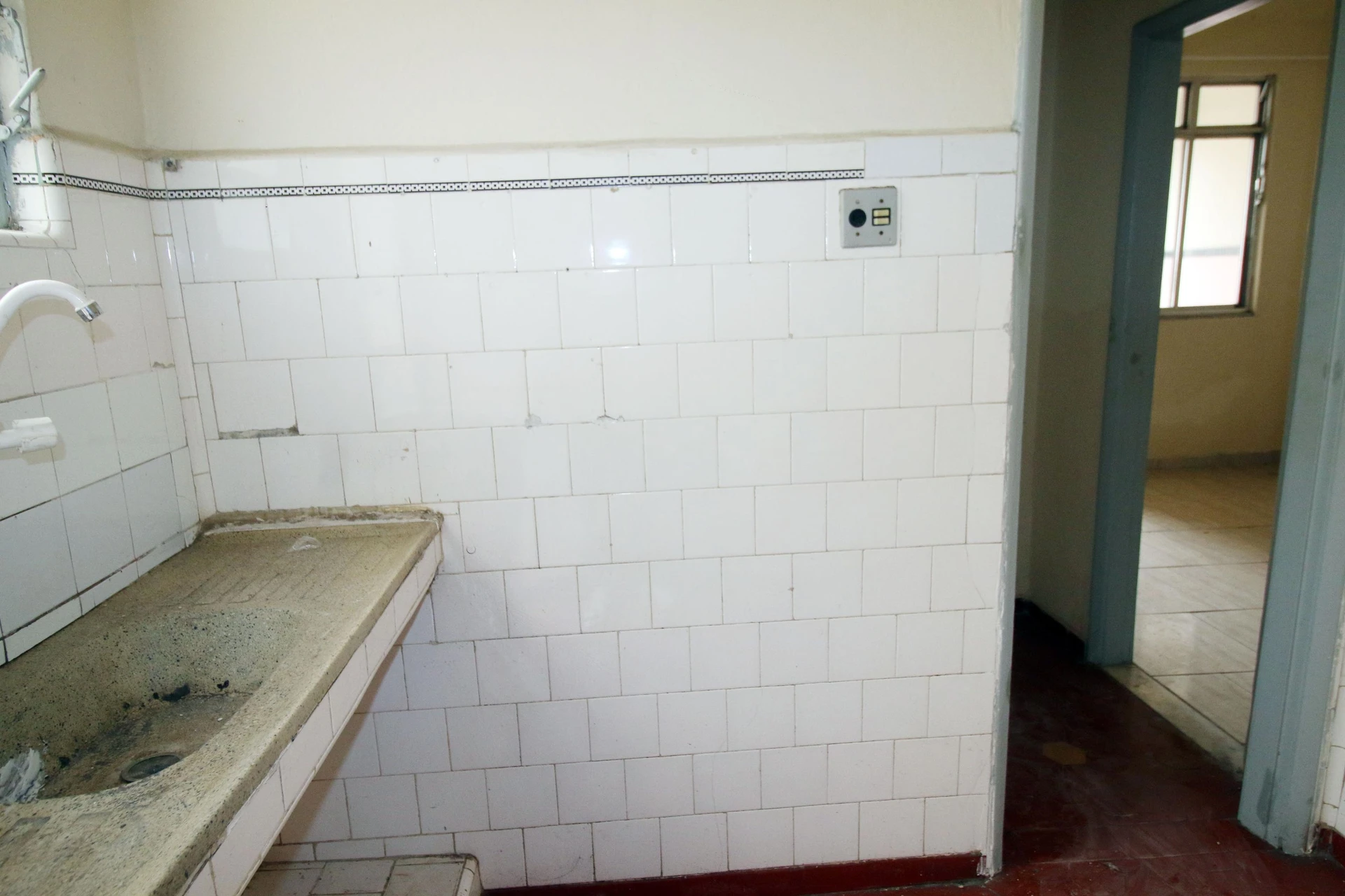 One-bedroom house with a garden — photo 13