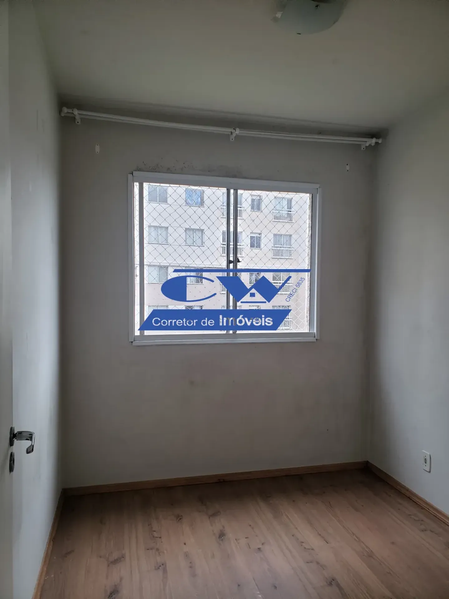 Apartment, 72 m², with wood or laminate floors — photo 3