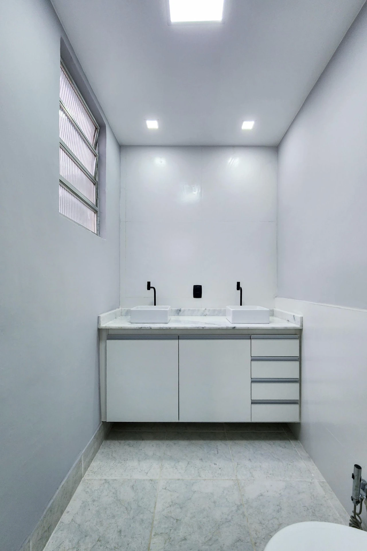 5-bedroom apartment with a mountain view in Rio de Janeiro — photo 44
