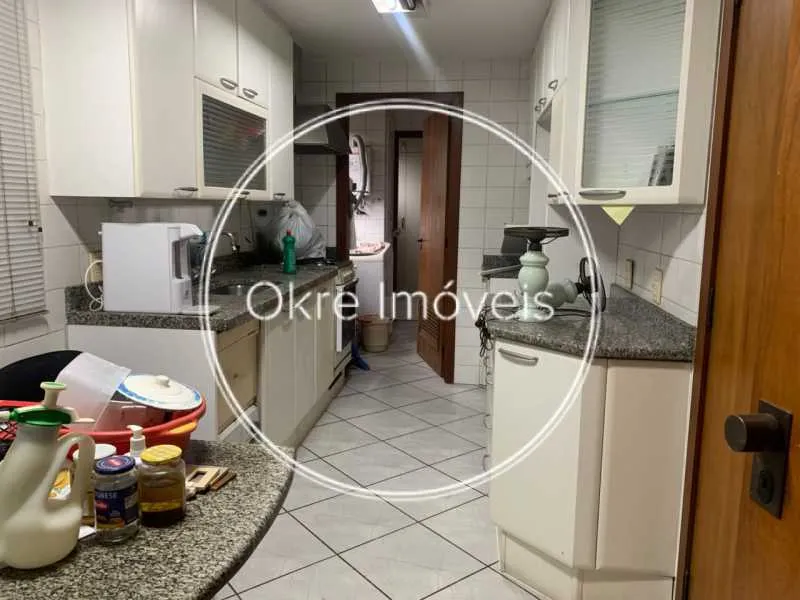 Apartamento com 3 quartos e varanda — photo 17