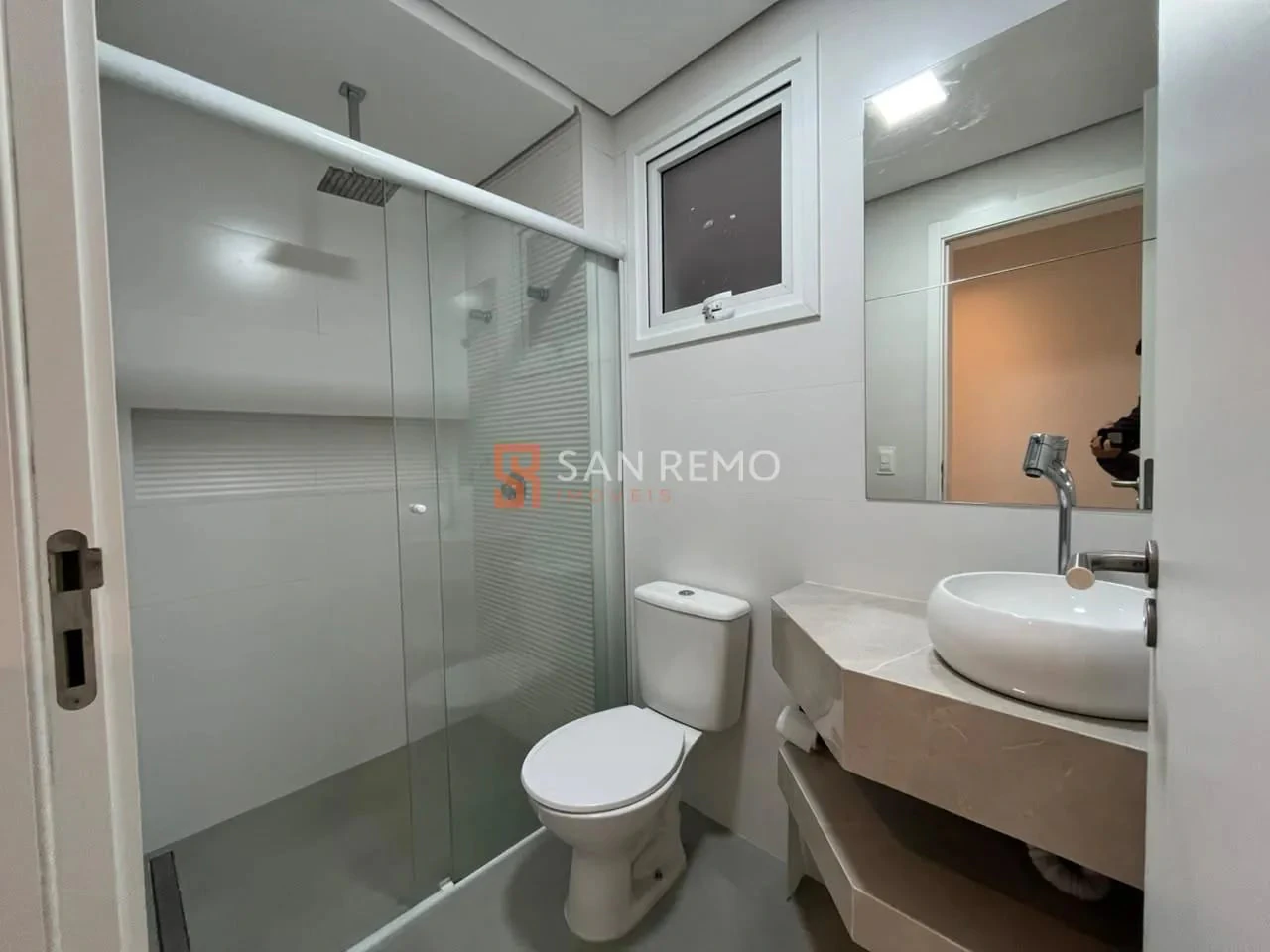 Apartamento de 2 quartos com cozinha aberta e 73 m² — photo 8