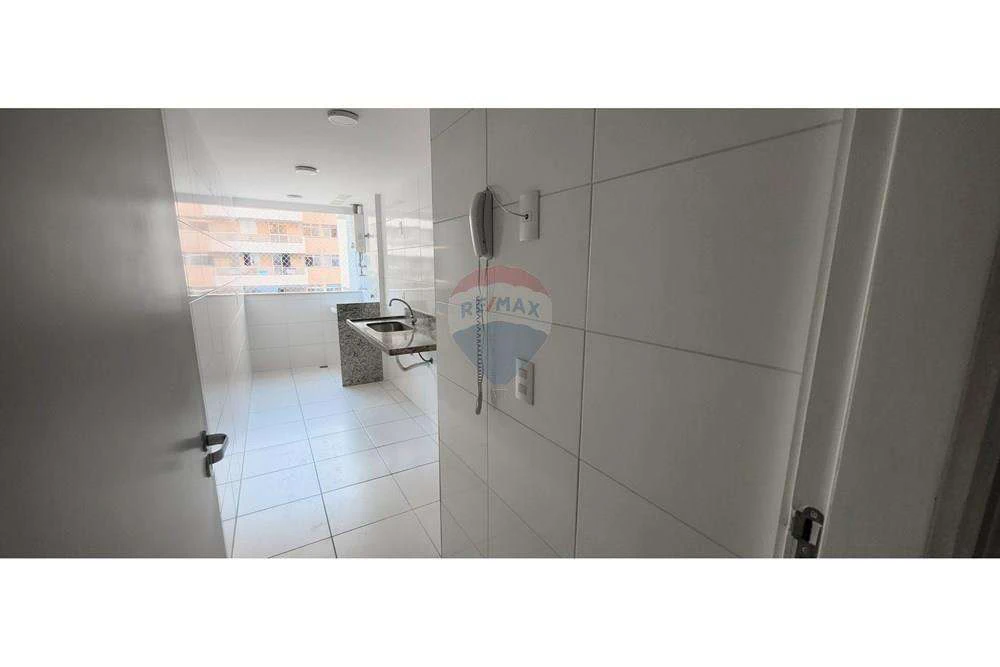 3-bedroom apartment with 2 en-suites and balcony BBQ — photo 13