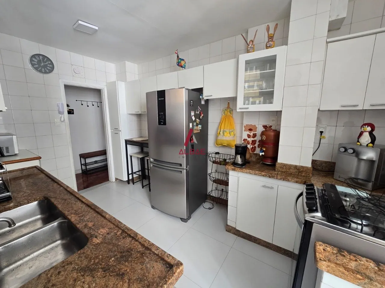 2-bedroom apartment with balcony and a full set of 3 baths — photo 27