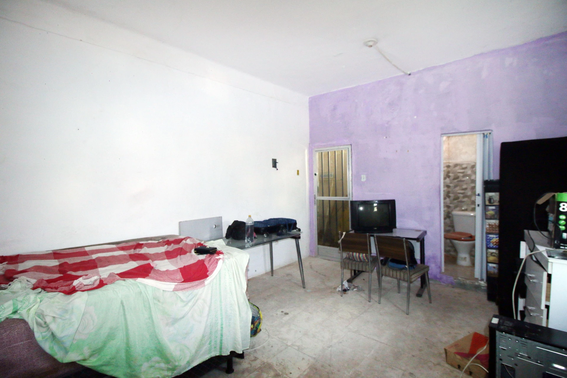 Estudio sin amueblar con 1 dormitorio en suite