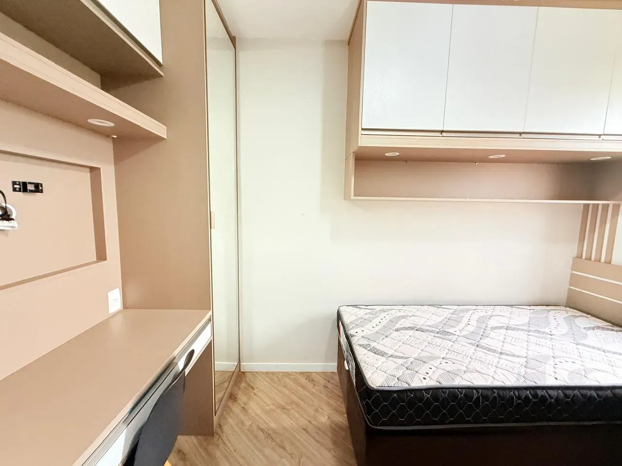 2-bedroom apartment with a washing machine in Curitiba — photo 38