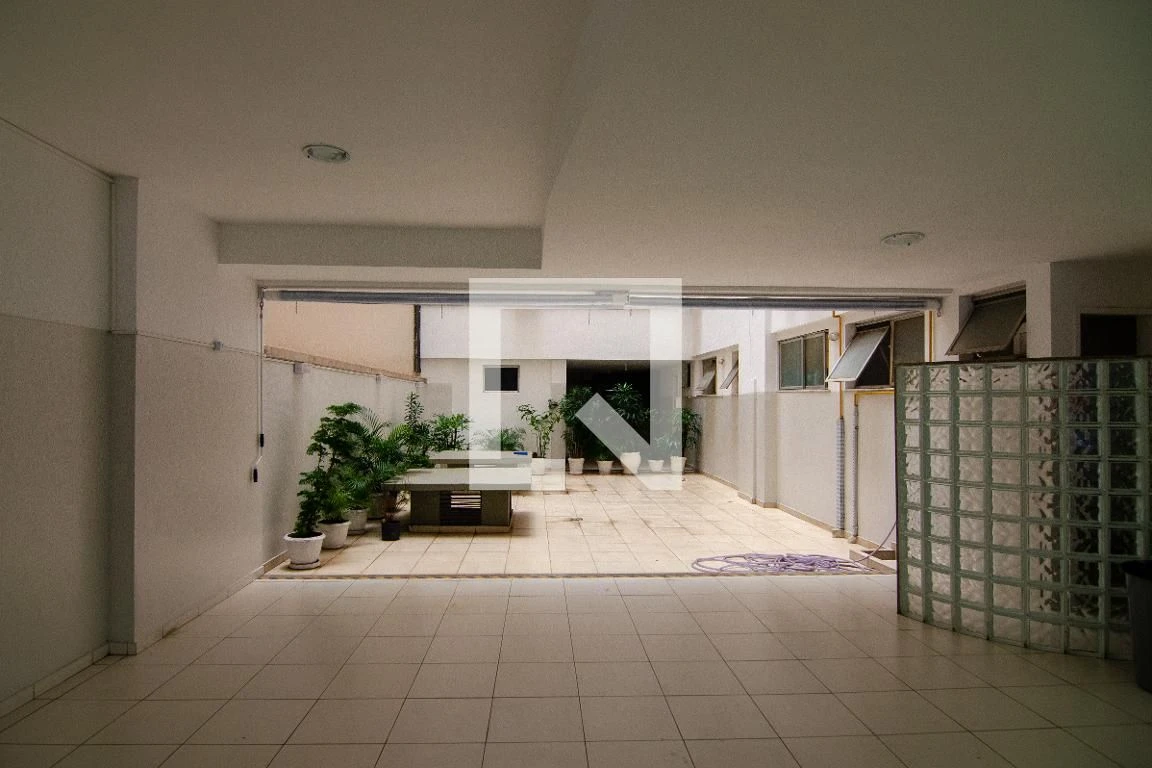 Furnished apartment, 166 m², with floor-to-ceiling windows — photo 77