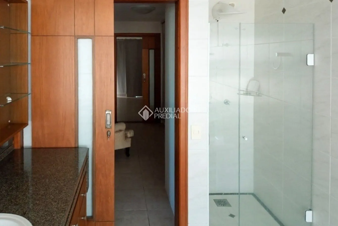 House with 3 bedrooms and 2 baths, on floor 2 — photo 29