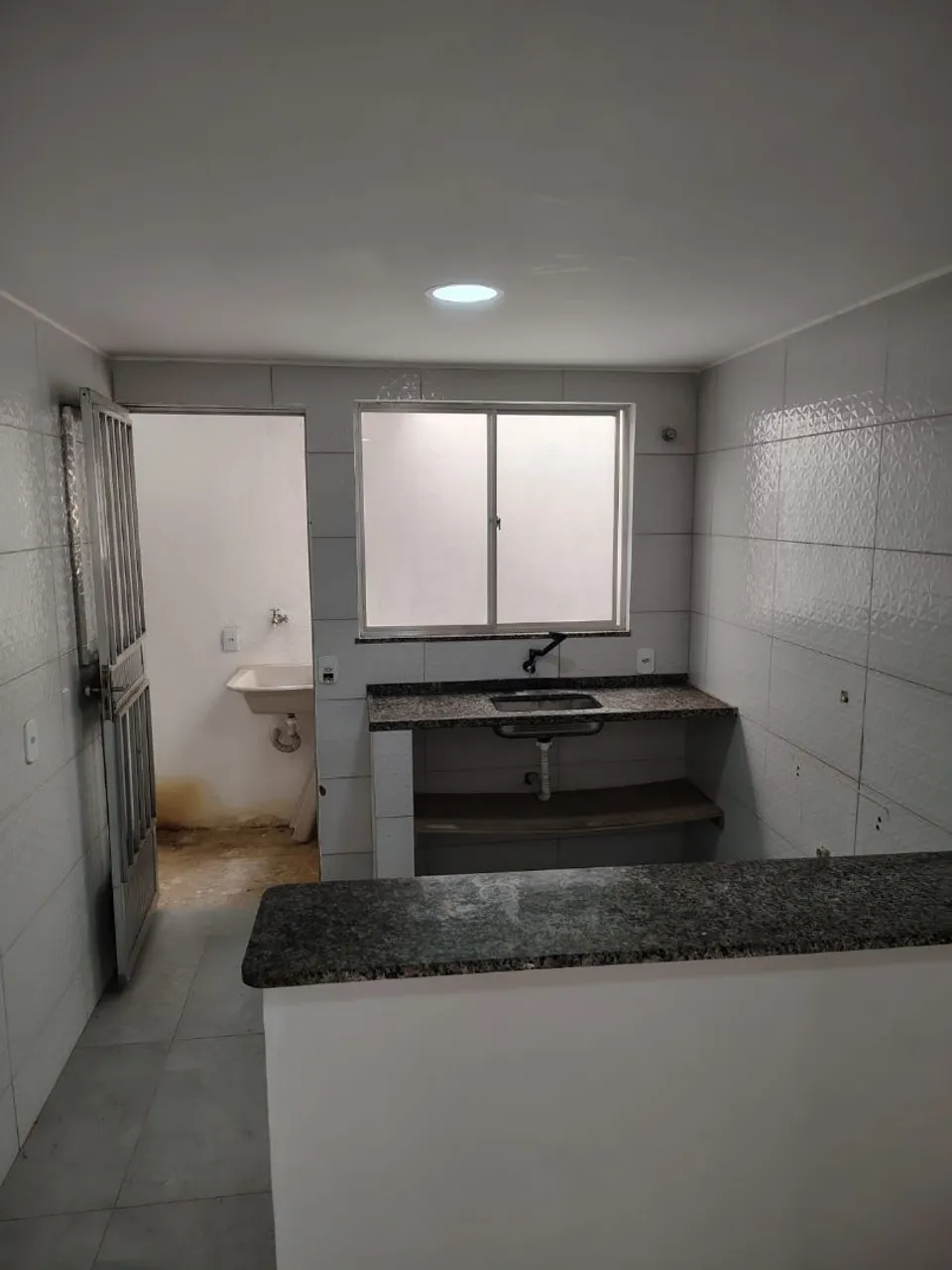 Apartamento com 2 quartos e cozinha fechada a gás — photo 2