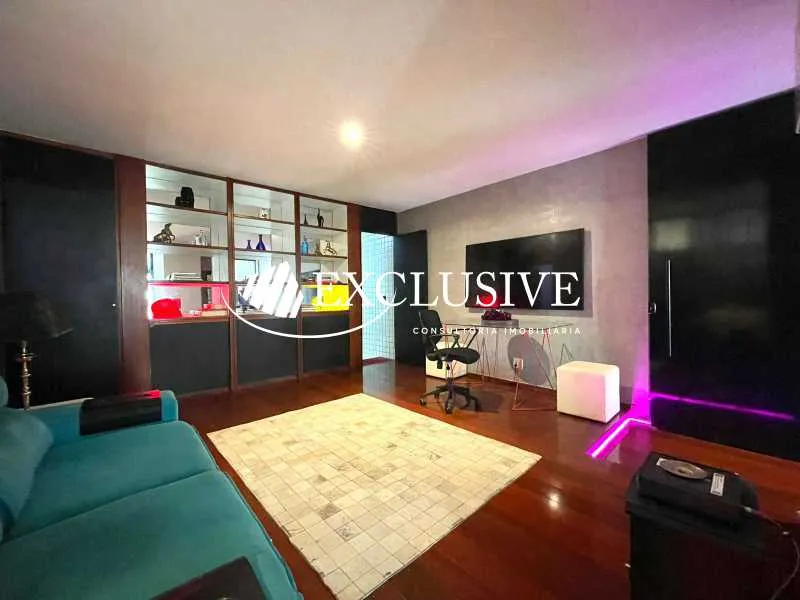 Furnished linear penthouse with 2 bedrooms and 4 baths — photo 18