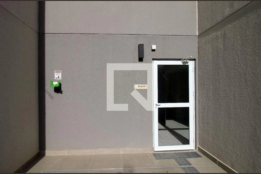 Washing machine in a 2-bedroom apartment, 43 m² — photo 4