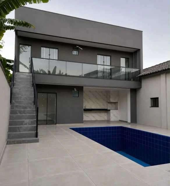 Duplex house in a gated community with 4 bedrooms