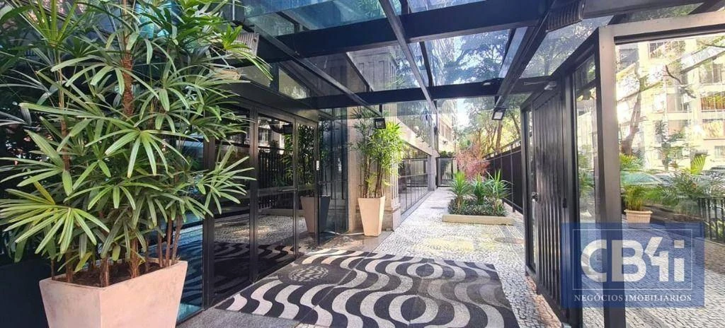 2-bedroom apartment in a building with a pool — photo 23